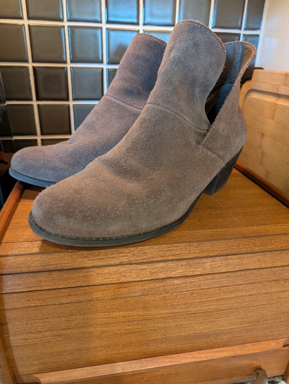 Me Too Suede Ankle Boots,9